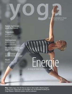 Corine on the Cover of the Yoga Magazine!